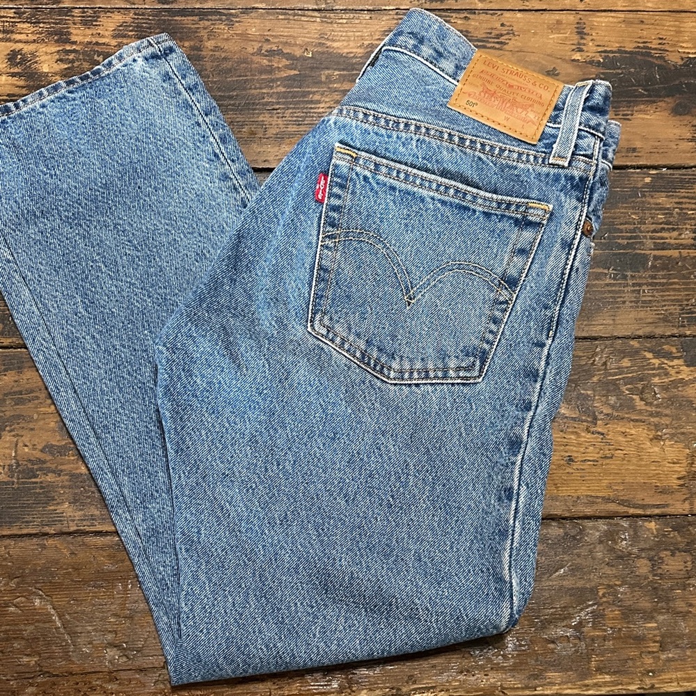 Levi's Straight Fit Light Blue Denim Jeans 25